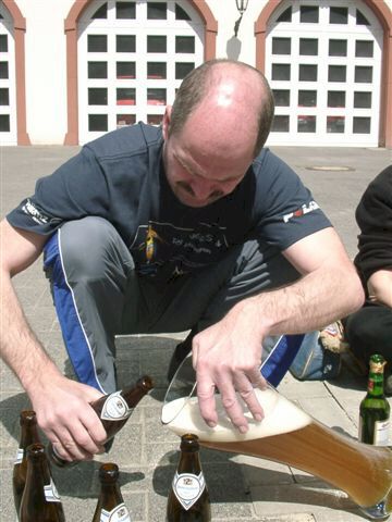 Wir trinken halt gerne mal ein Glas Bier...