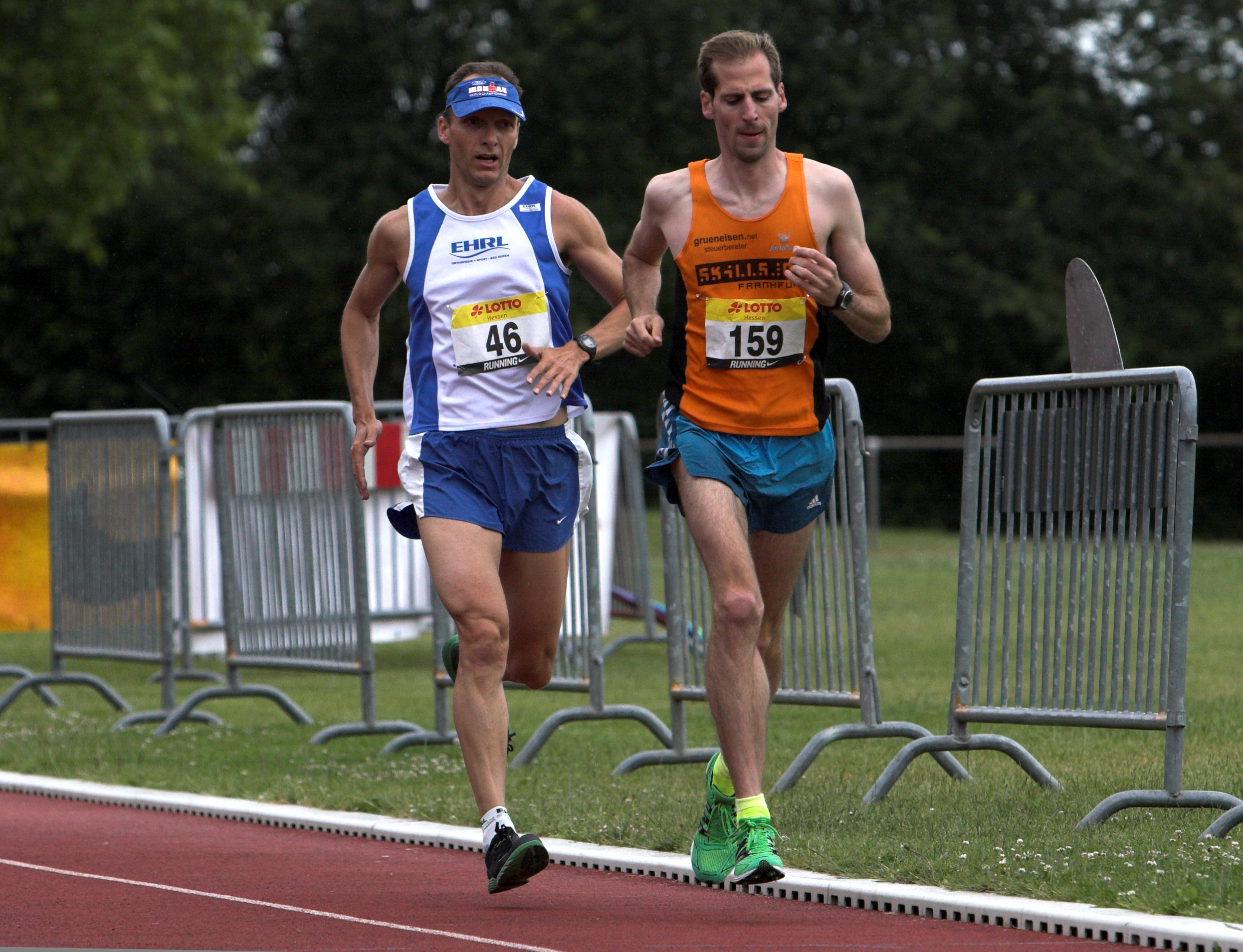 auf der Bahn halt...